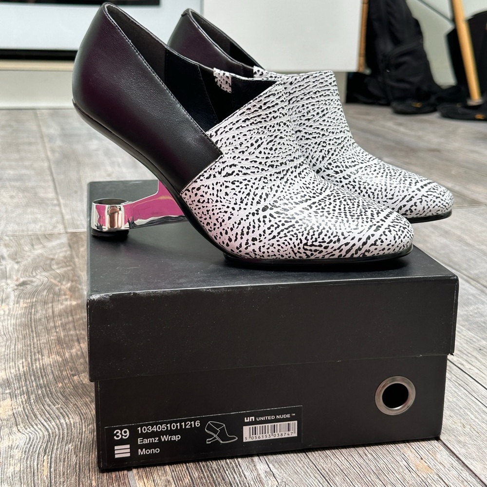 NEW United Nude Ankle Bootie